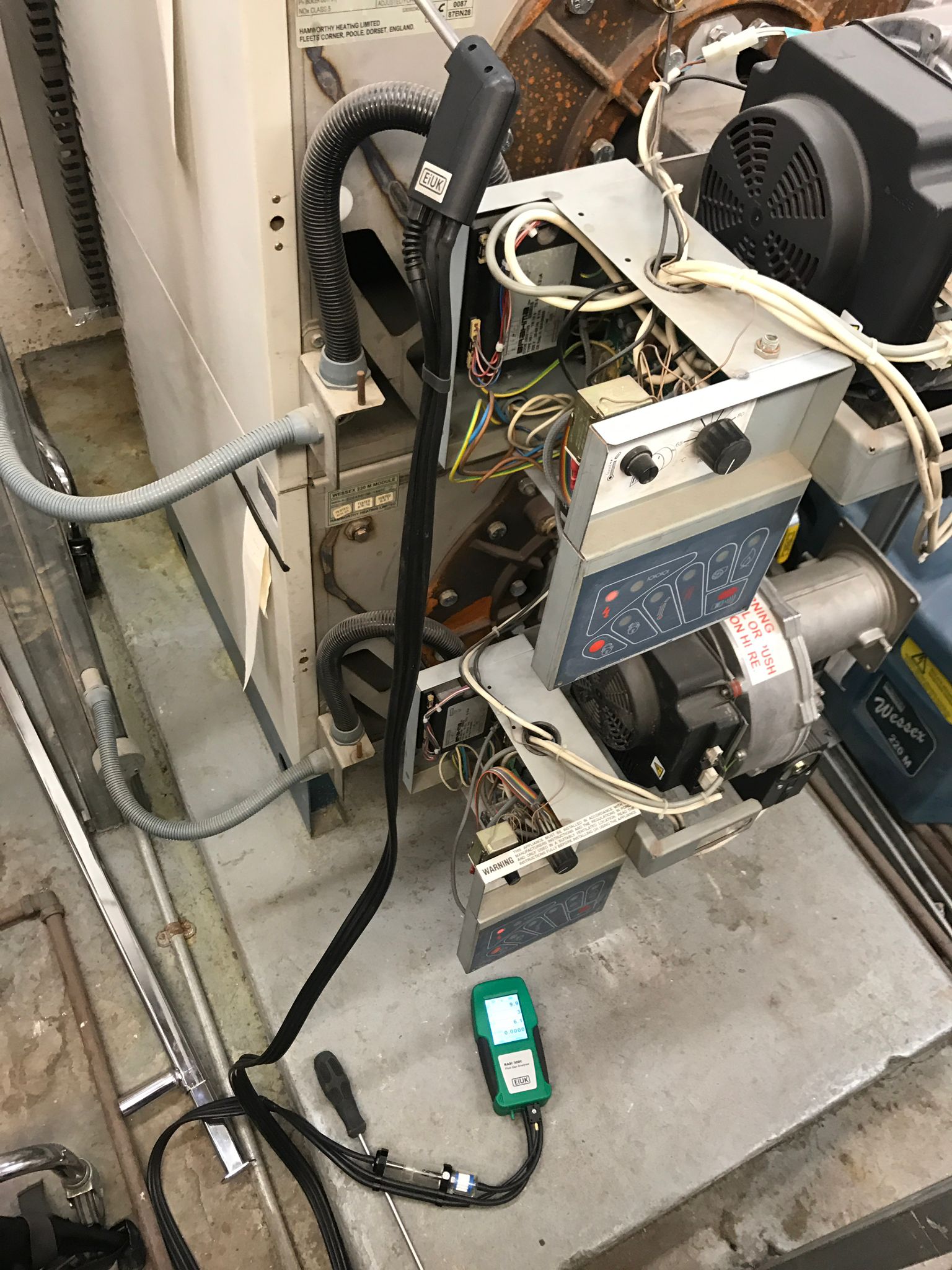 gas safe registered engineer near me Acton, W3